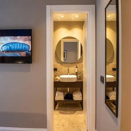 Гостевой дом Domus 213 - Boutique In Auditorium, Maxxi, Borghese, Piazza Del Popolo 4*