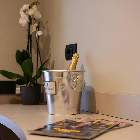 Гостевой дом Domus 213 - Boutique In Auditorium, Maxxi, Borghese, Piazza Del Popolo Рим