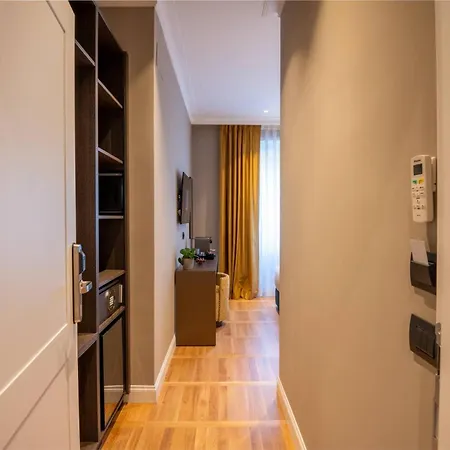 Domus 213 - Boutique In Auditorium, Maxxi, Borghese, Piazza Del Popolo 4*