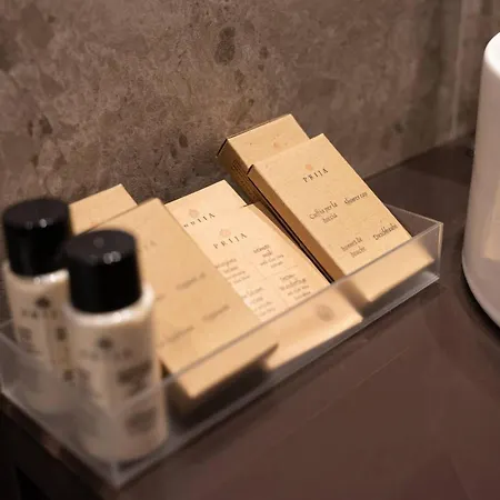 Гостевой дом Domus 213 - Boutique In Auditorium, Maxxi, Borghese, Piazza Del Popolo 4*