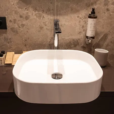 Гостевой дом Domus 213 - Boutique In Auditorium, Maxxi, Borghese, Piazza Del Popolo 4*