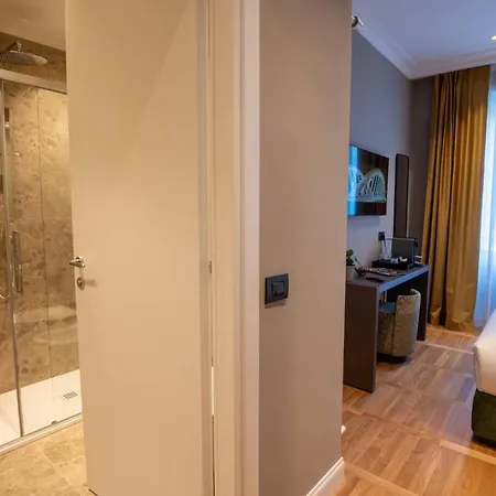 Гостевой дом Domus 213 - Boutique In Auditorium, Maxxi, Borghese, Piazza Del Popolo 4*